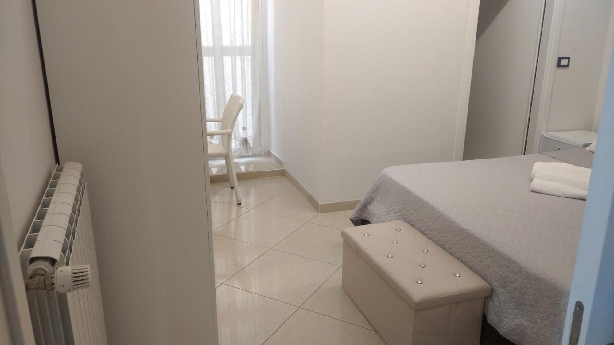 Kimia Home, Centro Modugno Δωμάτιο φωτογραφία